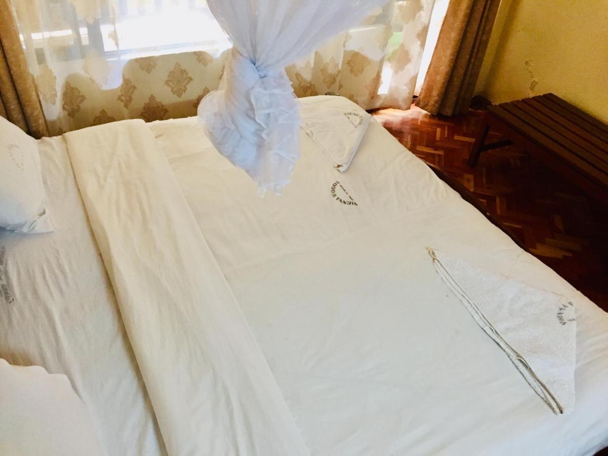 Vienna Woods Hotel นาคูรู ภายนอก รูปภาพ