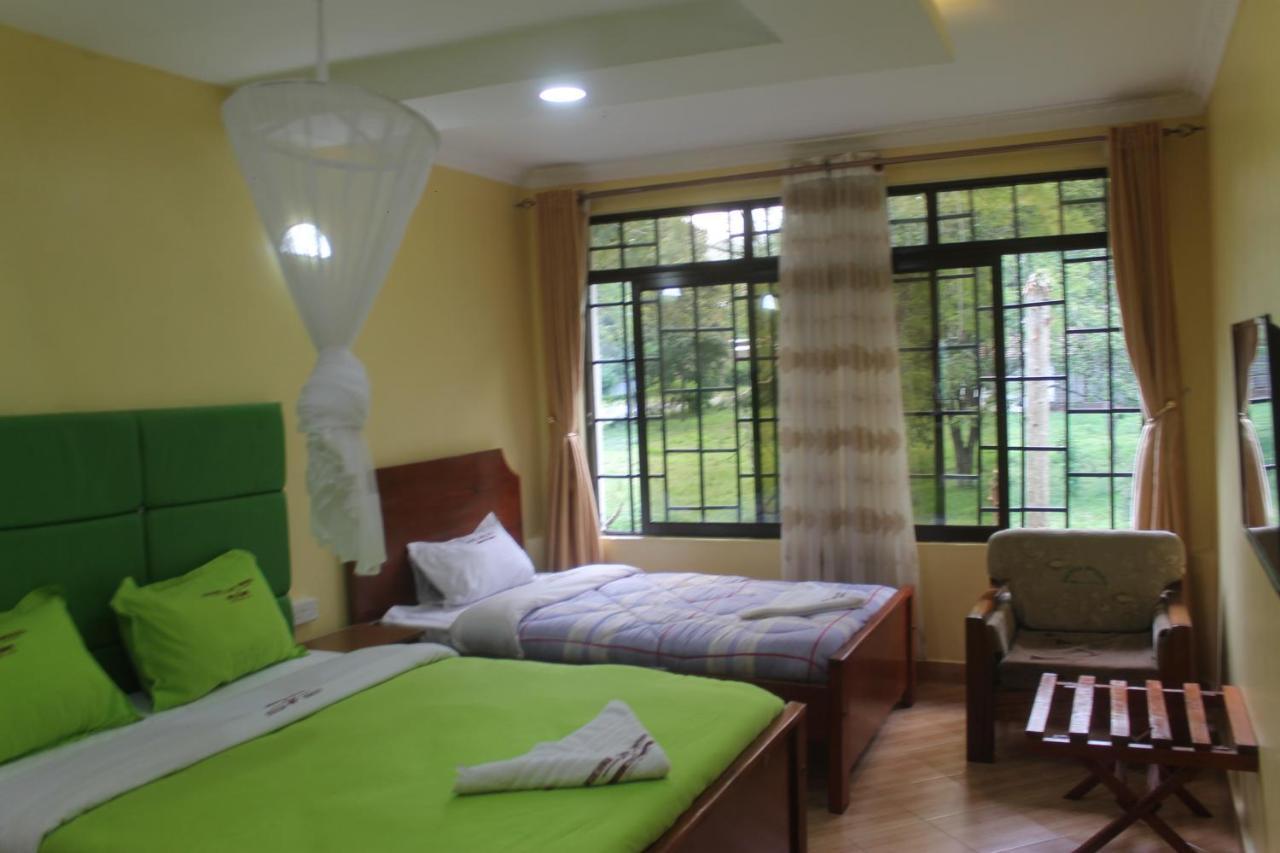 Vienna Woods Hotel นาคูรู ภายนอก รูปภาพ