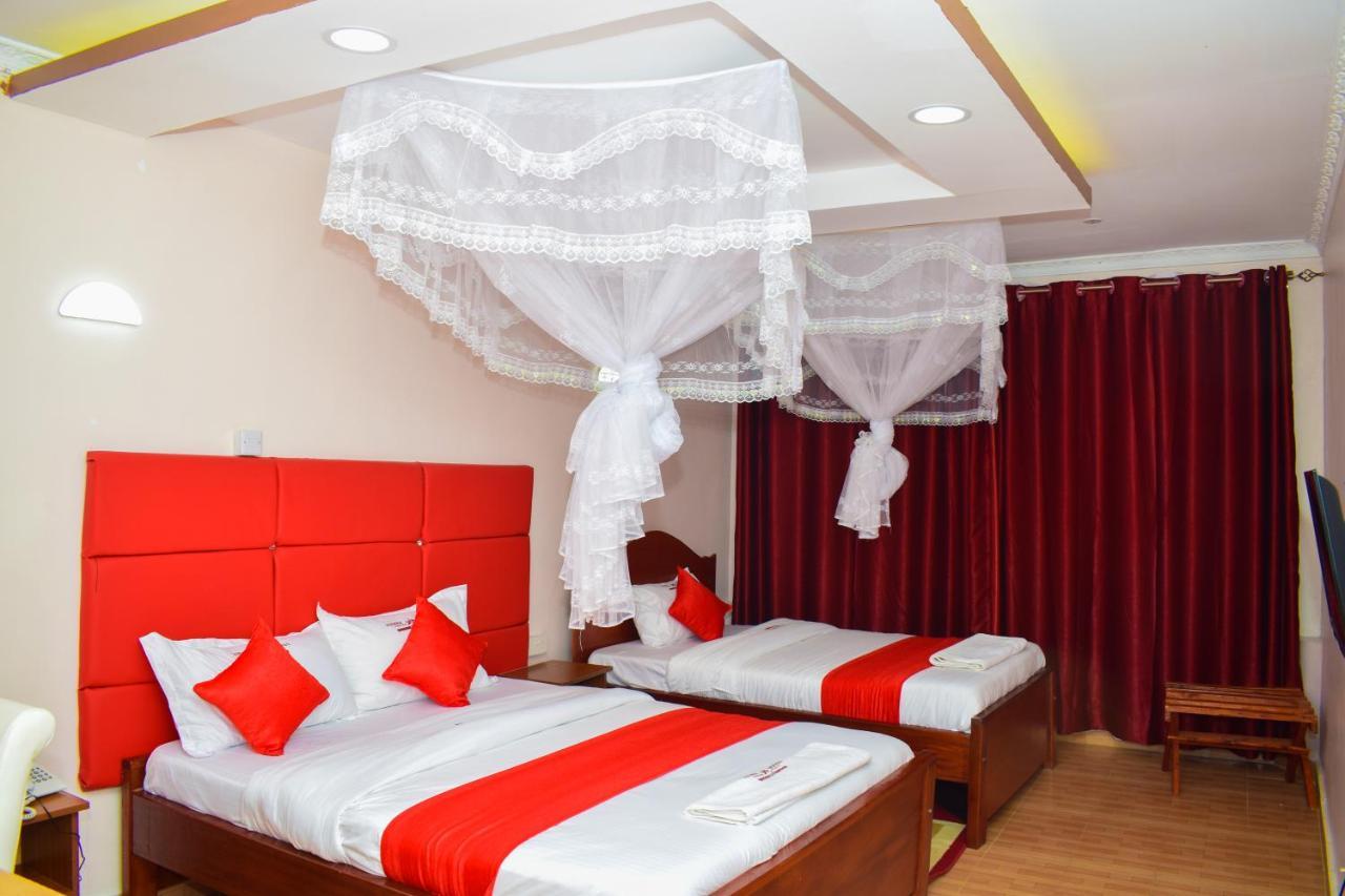 Vienna Woods Hotel นาคูรู ภายนอก รูปภาพ