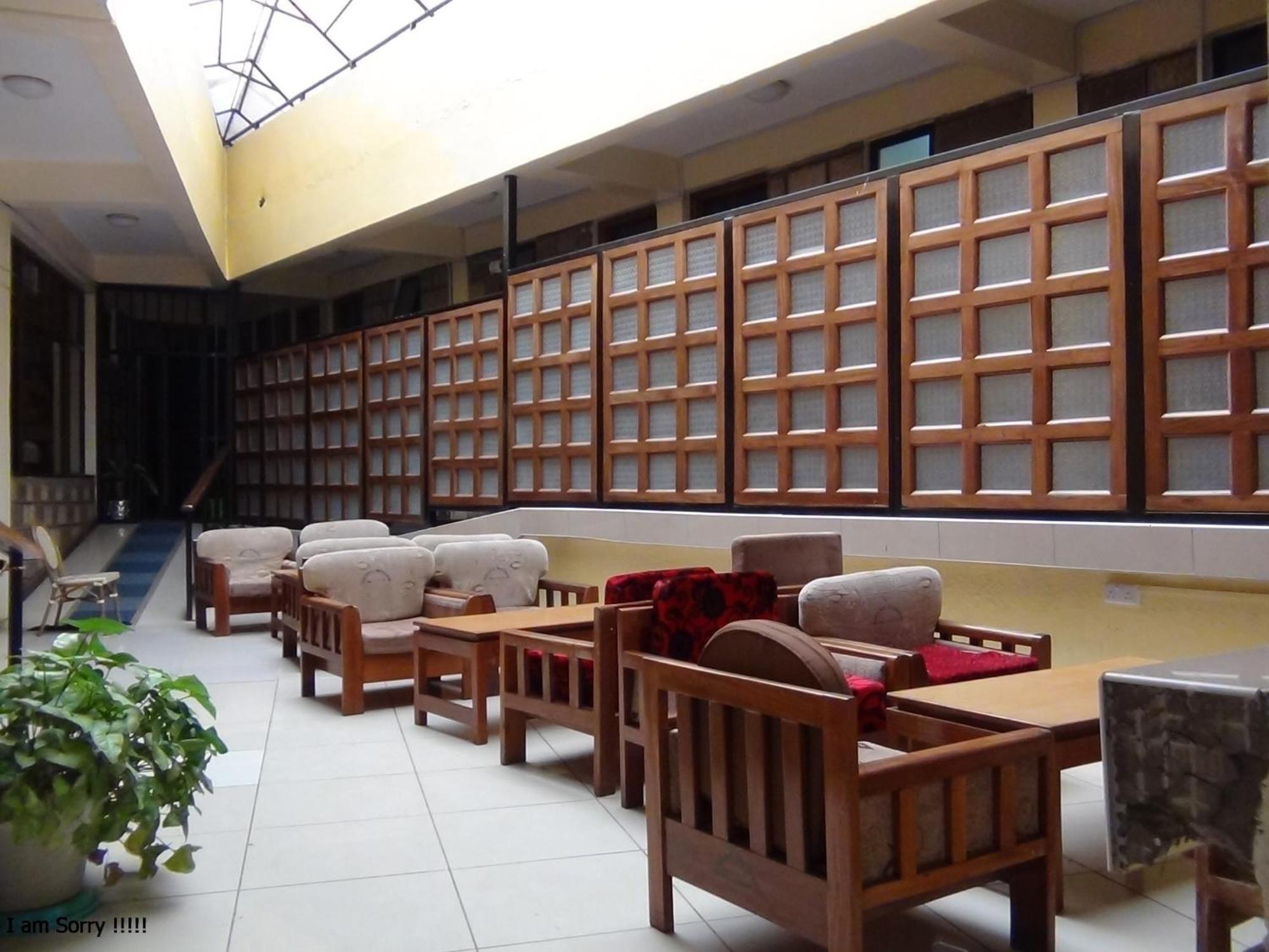 Vienna Woods Hotel นาคูรู ภายนอก รูปภาพ